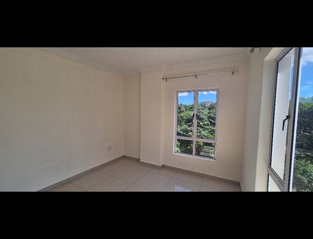 3 BEDROOM APARTMENT FOR SALE IN LA LUCIA